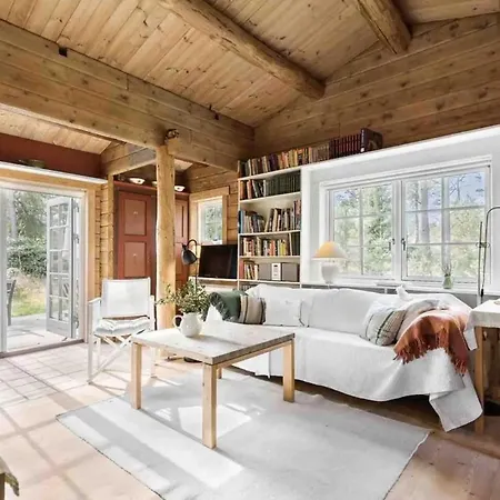 Ferienhaus Charming Log House In Asserbo's Nature Frederiksværk