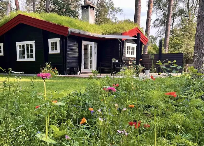 Charming Log House In Asserbo's Nature 別荘 *